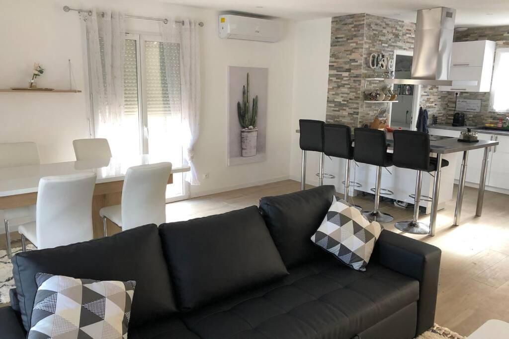 Agreable Maison Entre Bordeaux Et Le Bassin Сен-Жан-д'Илак Екстериор снимка