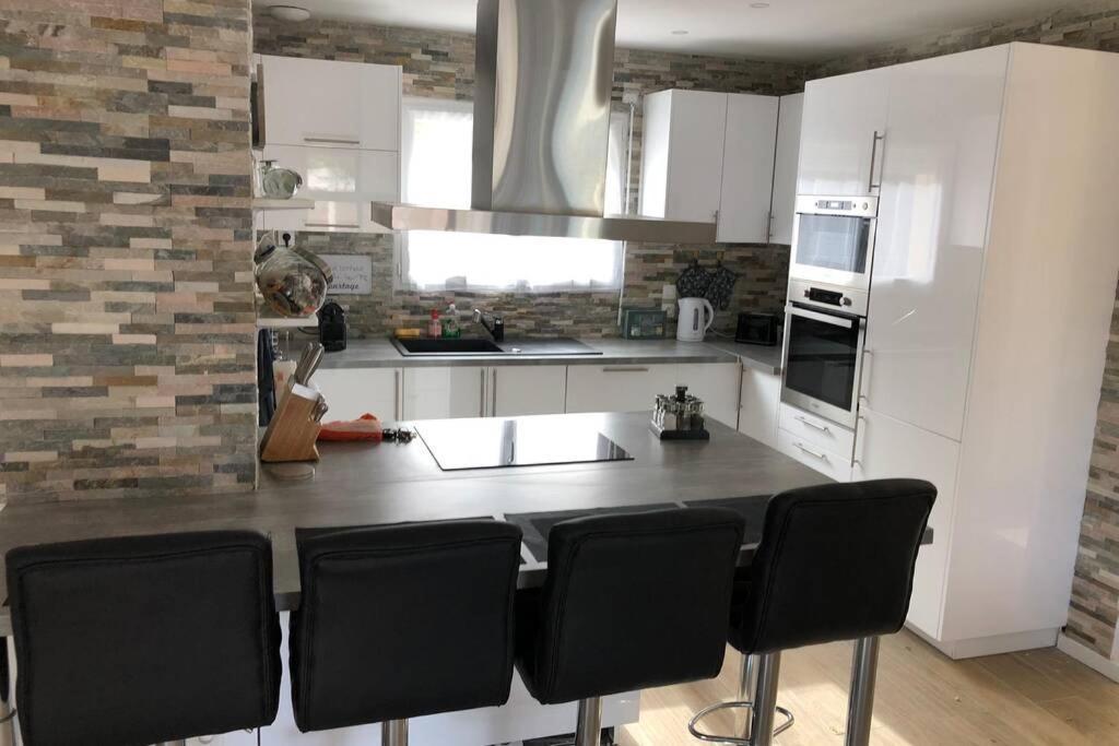Agreable Maison Entre Bordeaux Et Le Bassin Сен-Жан-д'Илак Екстериор снимка